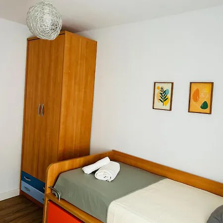 Rinconcito Gaditano Con Garaje Al Lado De La Playa *