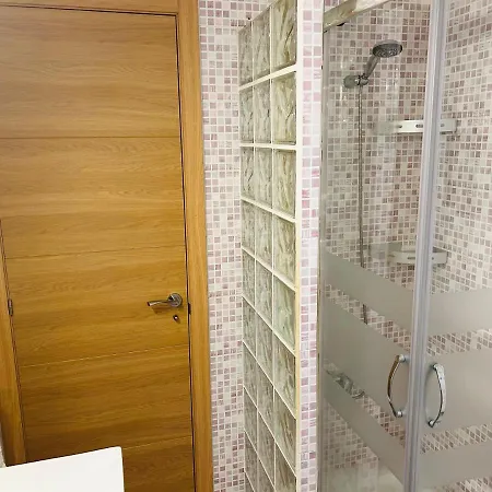 Rinconcito Gaditano Con Garaje Al Lado De La Playa * Cadice