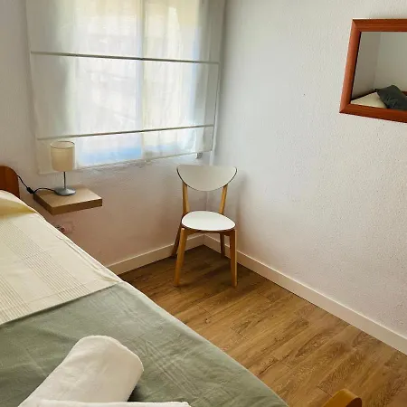 Rinconcito Gaditano Con Garaje Al Lado De La Playa