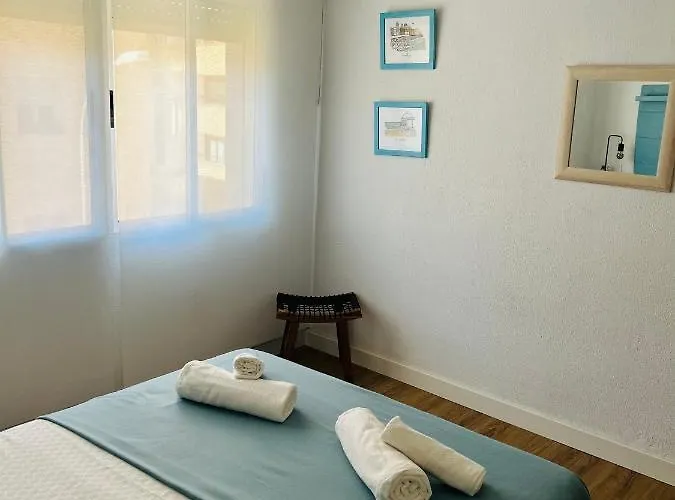 Rinconcito Gaditano Con Garaje Al Lado De La Playa Cádiz